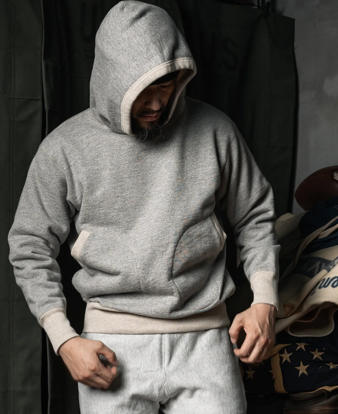 Bronson Mfg Boxing Glove Pocket Lock Hood Hoodie> Sweatshirts & Hoodies