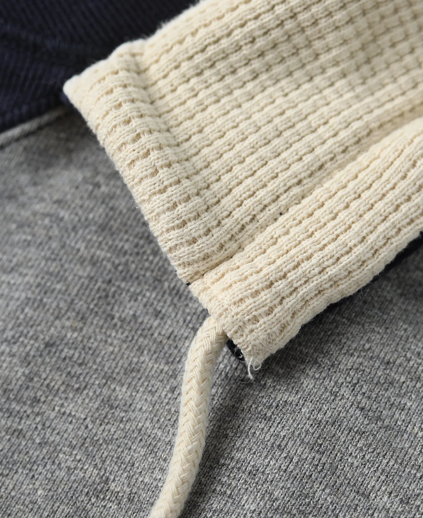 Bronson Mfg Two-Tone Double V Gusset Hooded Sweatshirt> Sweatshirts & Hoodies