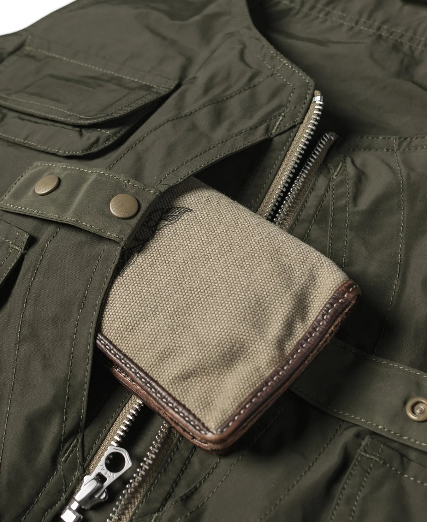 Bronson Mfg Waterproof Camping Hunting Nylon Vest -> Vests