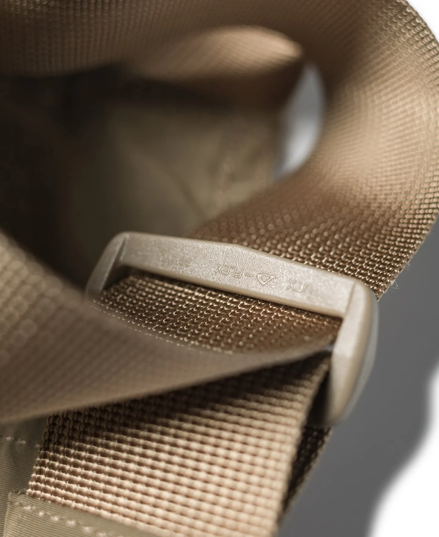 Bronson Mfg Waterproof Camping Hunting Nylon Vest -> Vests